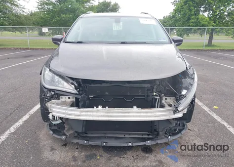 2017 Chrysler Pacifica Touring-L z USA, uszkodzony, nr VIN 2C4RC1BG4HR661353